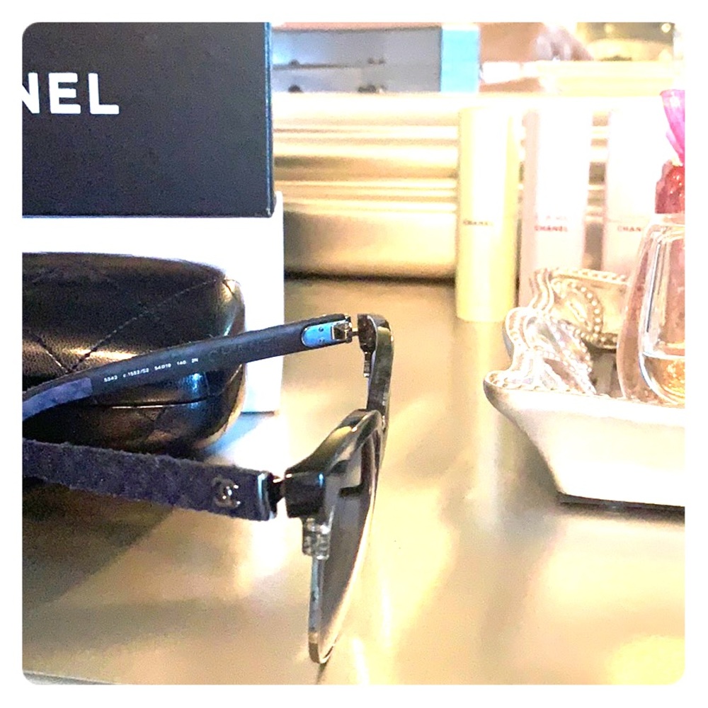 Chanel sunglasses 5342